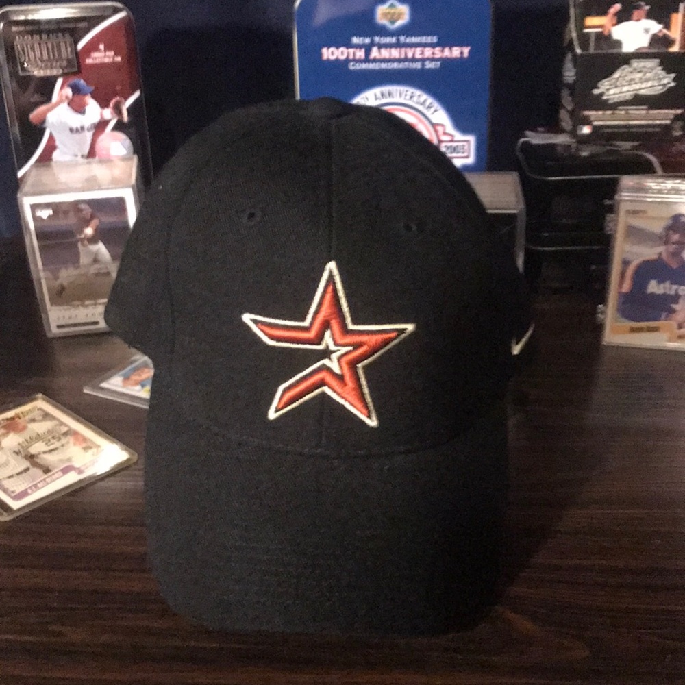 Houston Astro’s Retro Nike Baseball Cap